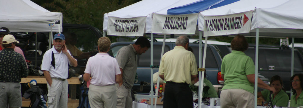 Golfers checking in for outing